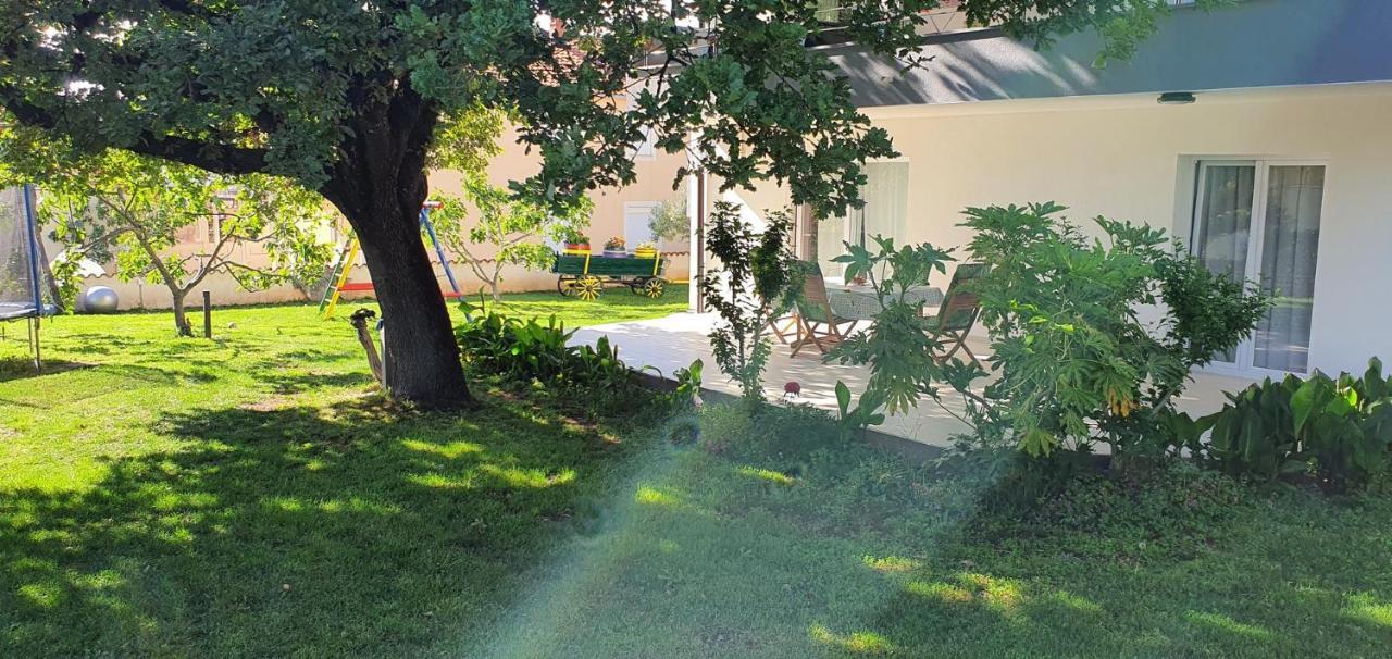 Nevija Apartment Peroj Bagian luar foto