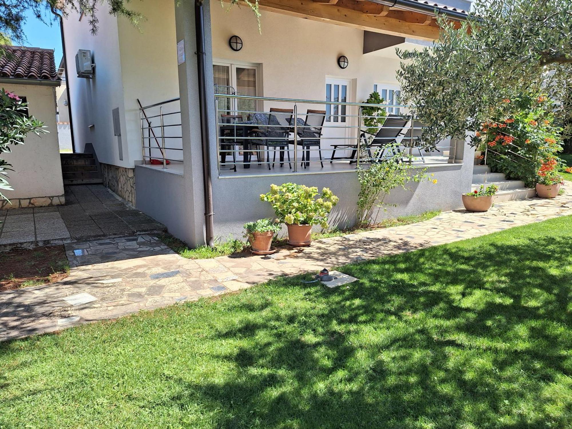 Nevija Apartment Peroj Bagian luar foto